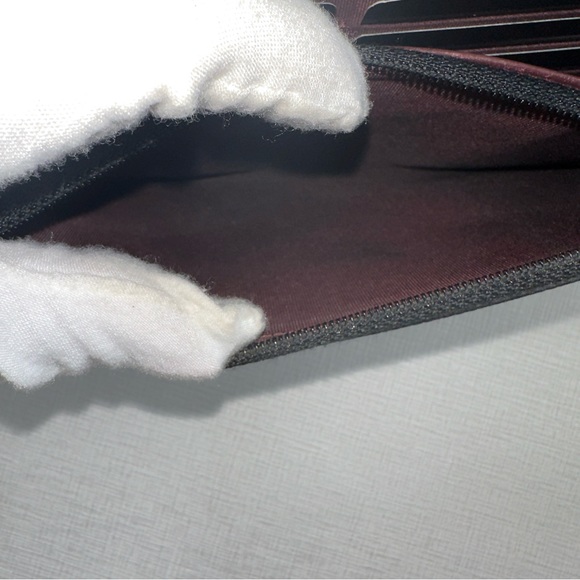 Chanel Wallet on a Chain (COA) in Black Caviar Leather w/Entrupy & Auth. Card - Picture 4 of 6